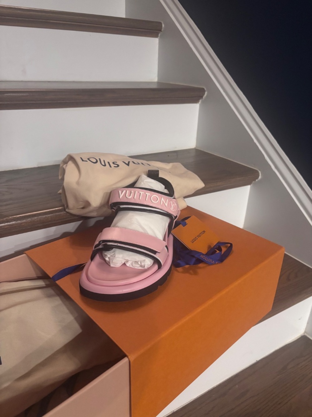 LV Sandals - Picture 4 of 6